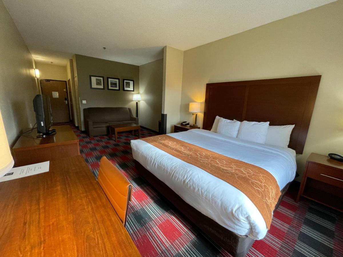 Comfort Suites Near Vancouver Mall Exterior foto