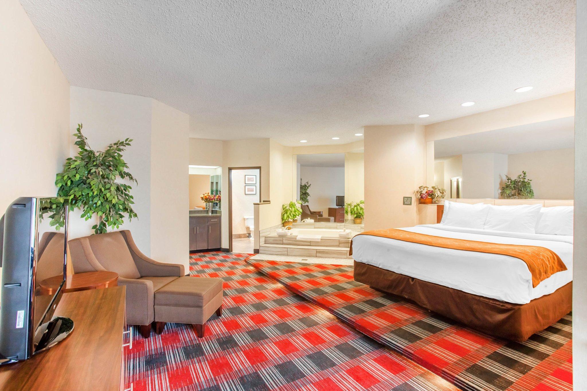 Comfort Suites Near Vancouver Mall Exterior foto