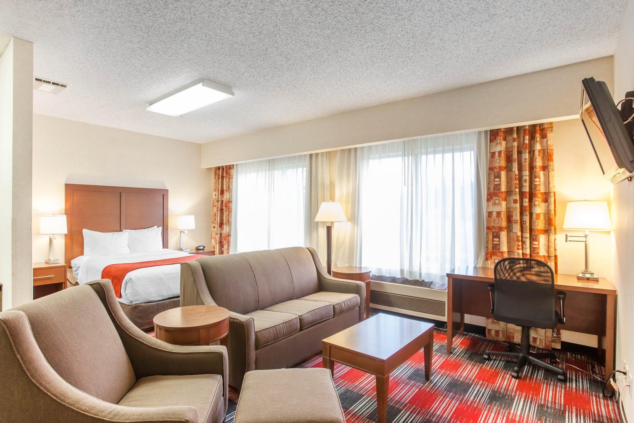 Comfort Suites Near Vancouver Mall Exterior foto