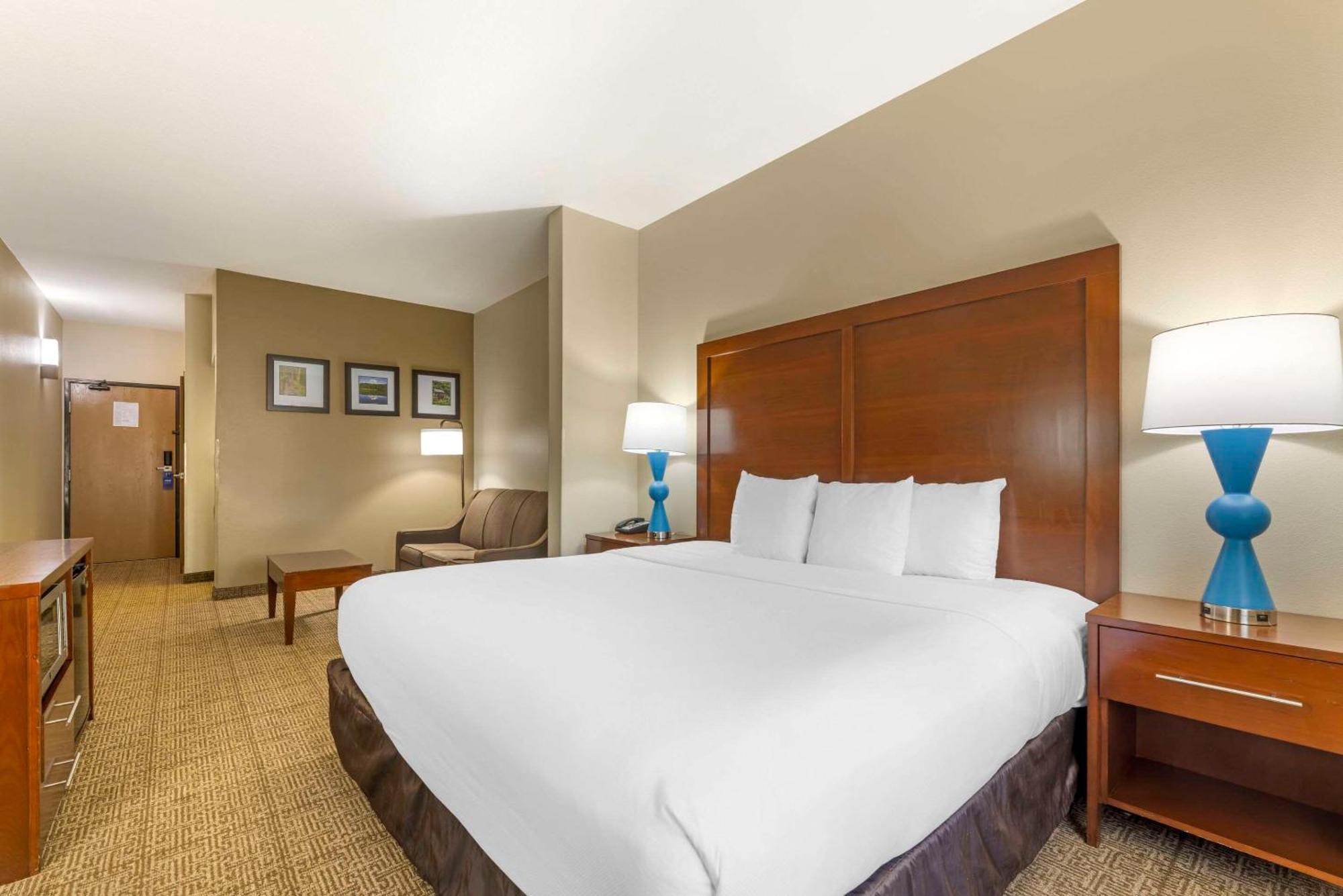 Comfort Suites Near Vancouver Mall Exterior foto