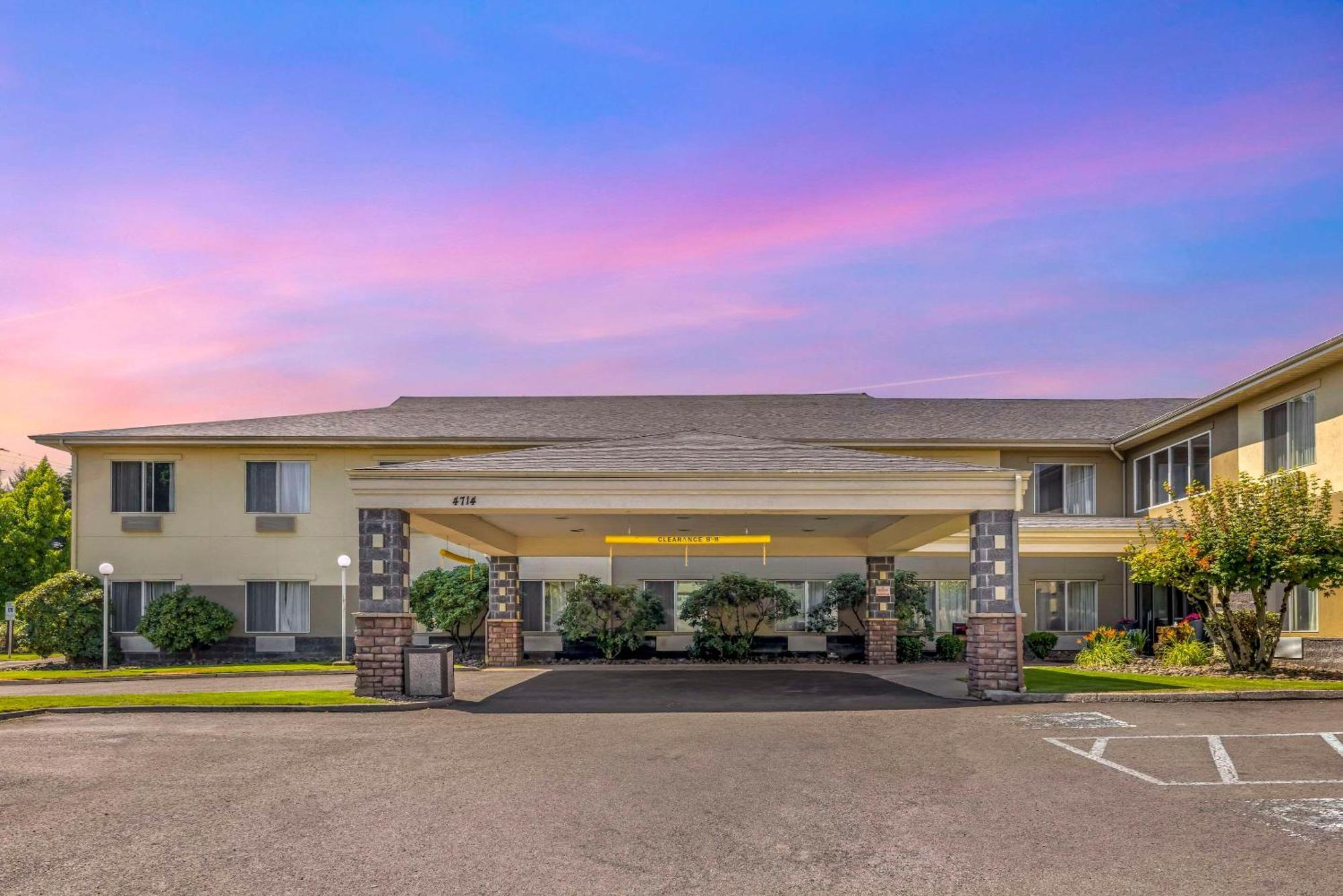 Comfort Suites Near Vancouver Mall Exterior foto